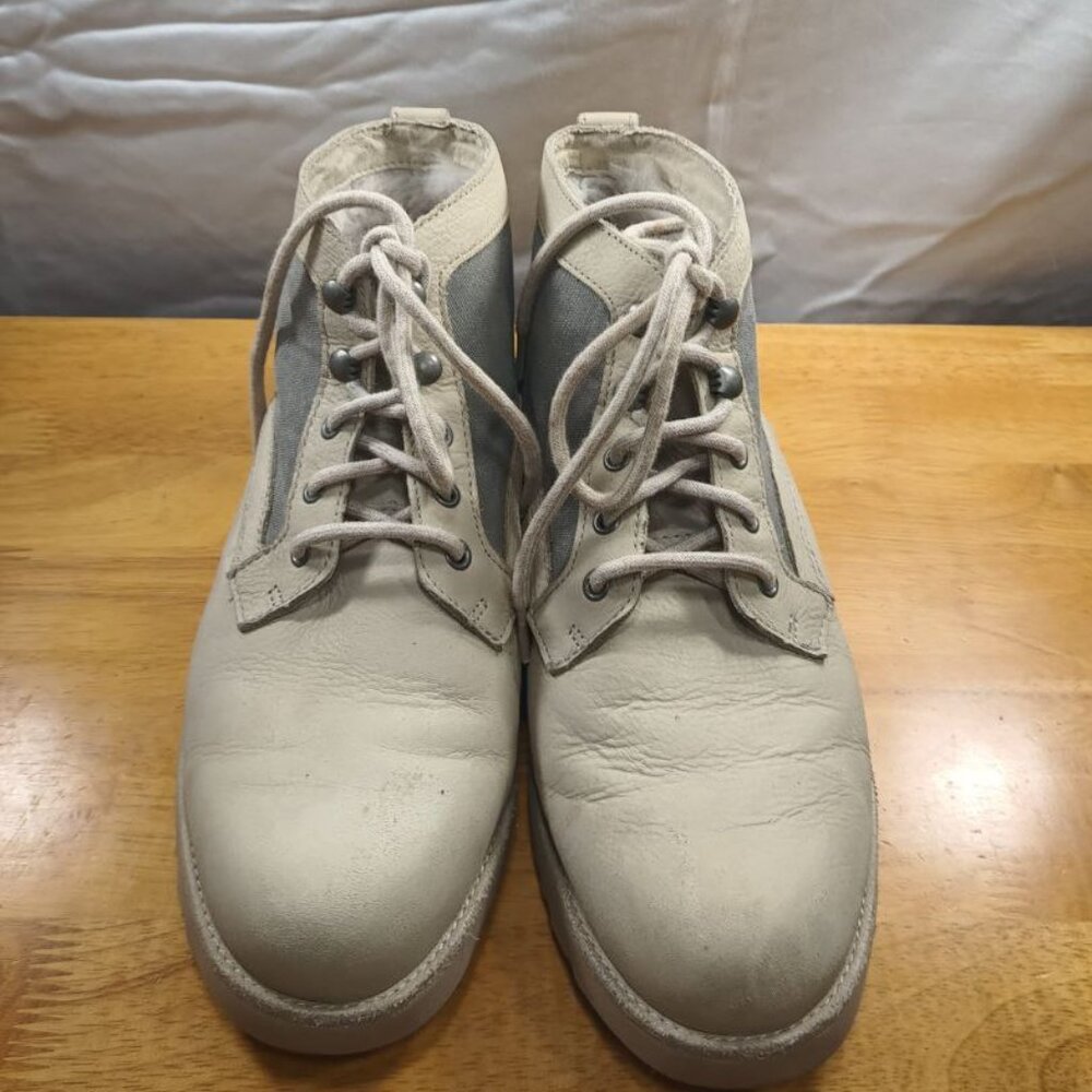 Ugg Bethany Water Resistant Chukka Winter Boot Light Gray Womens Size 9.5